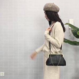 Vintage Shoulder Bags Women Small Chain Crossbody Bags Kiss Lock Handbags Designed Brand Women Clip Messenger Bags Sac Bolsa2026