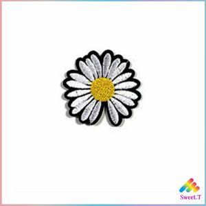 Sweet DIY ตัวรีดติดเสื้อ ดอกดกซี่ สําหรับรีดติดตกแต่งเสื้อผ้า Daisy Flower Cloth Sticker