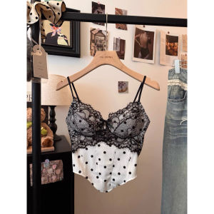 Jenny  พร้อมส่ง🐰👑เสื้อสายเดี่ยว ดีเทลขอบลูกไม้และโบว์ พิมพ์ลายจุด พร้อมฟองน้ำ เรียบหรู เซ็กซี่แฟชั่นผู้หญิง สไตล์ฝรั่งเศส