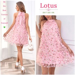 Lotus] Đầm Yếm Đính Hoa Anh Đào Cherry Blossom dễ thương/ Đầm Suông Dáng Chữ A Form Rộng Đẹp/ Váy Cổ Yếm Màu Hồng Baby xinh sang dự tiệc đi chơi du lịch đều Hợp