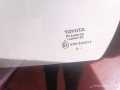 Windscreen Front Toyota Hilux OEM (1 piece) with Parcel. 