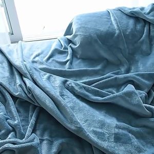Soft Flannel Throw Blanket Warm Breathable All-Season Bed Blanket Anti-Pilling & Fade Resistant