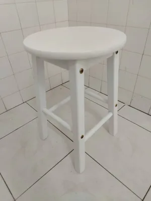 WT Wooden Stool (Solid Wood)
