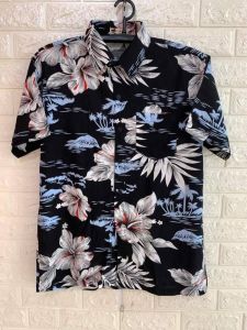 สินค้ามีพร้อมส่ง เสื้อฮาวาย เสื้อเชิ้ตลำลอง เสื้อ  เสื้อลายดอก เสื้อสงกรานต์ เสื้อผ้าผู้ชาย ชาย-หญิง สามารถใส่ได้ ผ้าสปันลายดอกชบา07