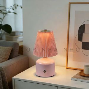 D042 Đèn Bàn Vải Xếp Ly LED Decor - Thay Đổi 3 Màu Điều Chỉnh Độ Sáng Vô Cấp.Đèn Ngủ Để Bàn Phong Cách Vintage - Đèn Trang Trí Chụp Vải LED Sang Trọng Cao Cấp