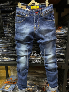 MC WISCER Celana Panjang Pria Jeans Desain Polos Elegan Bahan Denim Stretch Pola Skinny Distro Viral