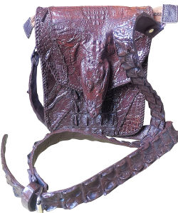 กระเป๋าสะพายหัวจระเข้ เป็นหนังหัวถึงกลางหลังเรียกว่าหนังม้วน