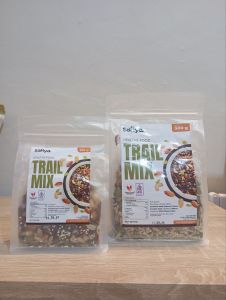 Trail Mix Campuran Biji - Bijian Pilihan Kaya Serat Pangan Healthy Food 100% Organic Bonus Peci Rajut