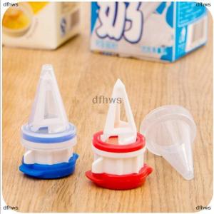 [COD] dfhws 2 Pieces Spout Pourer Silicone Milk Bottles Drink Bottle Splitter Beverage