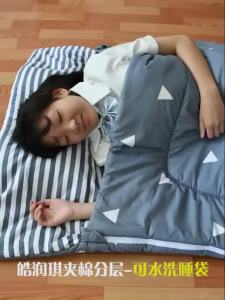 Kids Quilted Sleeping Bag Spring & Fall Thin Winter Thick Style Office Middle School Student Lunch Break Anti-Kicking Blanket㏇0708