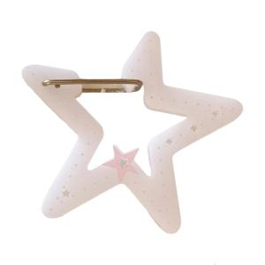 Carabiner dâu tây rỗng thời trang được chế tác từ hợp kim nhôm để sử dụng bền lâu trong các cuộc phiêu lưu ngoài trời