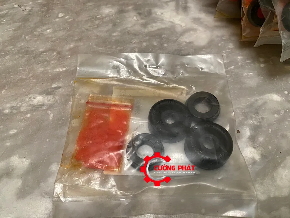 Cuppen xi lanh phanh sau Mitsubishi Xpander 2018-2023 Xpander