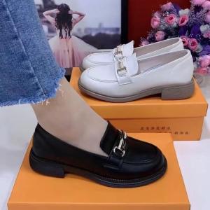 Free Shipping 2026 Shallow Square Heel Non-Slip WomenS Leather Flats Casual Loafers Comfortable