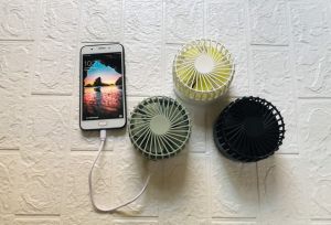Quạt mini gấp gọn bỏ túi kiêm pin sạc dự phòng