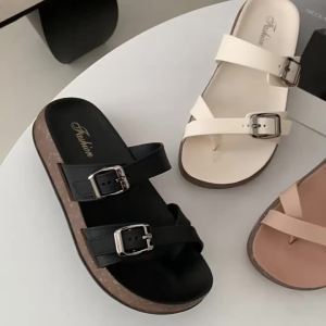 Casual Buckle Sandals For Women New Summer Thick-Soled Toe-Clamp Sandals For Outdoor Beach Wear