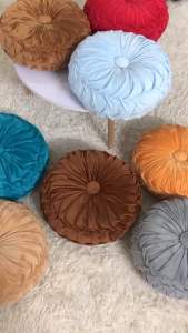 Gối tựa lưng sofa đệm bệt tròn bí Ngô bánh xe sang trọng