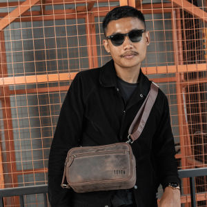 Tas Selempang Pria Kulit Sapi Handbag Slingbag Cowok 2 in 1 Reven Sadewa Bag