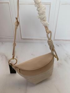 tas wanita /waist bag cute and trendy --PDRO