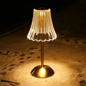 Vintage Crystal LED Desk Lamp USB Charging Suitable for Bedrooms and Living Rooms Easily Creating a Warm Atmosphere