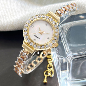 Jam Tangan Wanita Perhiasan Gelang Stainless Titanium Model Fashion Terbaru 2025