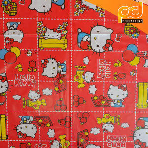ปูโต๊ะลิขสิทธิ์หนา 2 เมตร ลายคิตตี้ตัวเล็ก สีแดง กันน้ำ กันลื่น ทำความสะอาดง่าย by Plasdesign