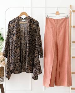ONESET OUTER BERLENGAN KULOT HIGHWAIST SETELAN ATAS BAWAH BATIK BLAZER VEST BATIK BLACK EDITION