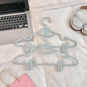 ZOOGGJZ Anti-Slip Clothes Hanger 360 Degree Rotatable Plastic Laundry Rack Portable With Clips Clothes Drying Rack Home