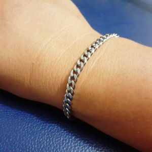 Lắc tay inox bảng nhỏ 5mm vát cạnh trắng sáng đẹp không đen không gỉ