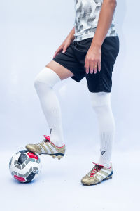 ถุงเท้ายาวพิเศษ Victory Extra Long Socks ถุงเท้ายาวพิเศษ ยาวเลยเข่า นุ่มหนา ไม่ขาดง่ายไม่ย้วย ทนใช้ได้นาน (พร้อมจัดส่ง )