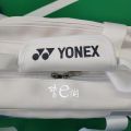 Túi đựng vợt cầu lông, bao vợt Yonex chất liệu da cao cấp chống nước. 