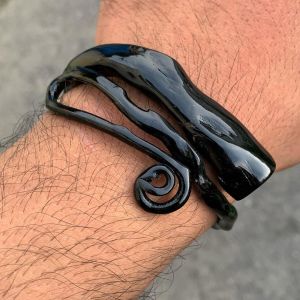 Gelang Akar Bahar Hitam Natural Ekor Melingkar Lentur