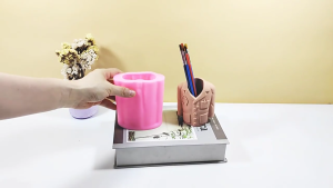 Doctor Uniform Shaped Pen Holder Mould Silicone Mold for Handmade Desk Accessories Tabletop Display Accessory Mold