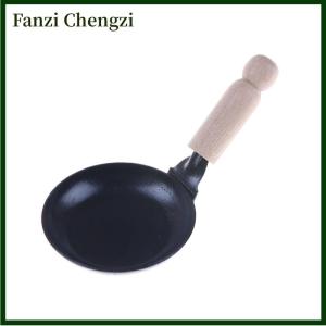 Fanzi 1:12 Scale Doll House Miniature Wood Handle Pan Dollhouse Kitchen Accessory
