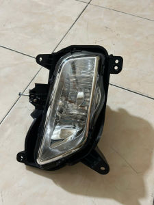 Đèn cản đèn gầm xe tải HYUNDAI PORTER 2 H100 H150 1t 1t25 1t5 có bóng hàng chuẩn hàng OEM có jack cắm( giá 1 cái)