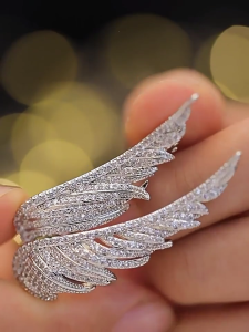 Fashionable Wing Pin With Rhinestones Retro Styles for Women Daily Wear Evening Parties