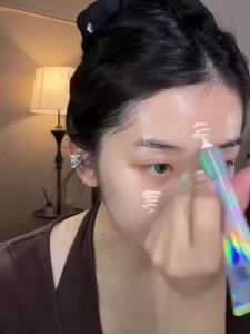 NALY 娜涟光感隔离霜 Makeup Primer Moisturizing Brightening Base Makeup Face Primer🎫0927