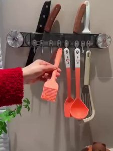 Suction cup storage rack Kitchen hook storage rack Wall mounted storage Bathroom hook mop clip置物架