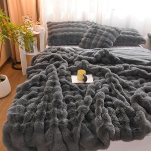 Sweater Blanket Light Luxury Blanket Comfort Pursuit Beige Soft Feel Warmth Effect
