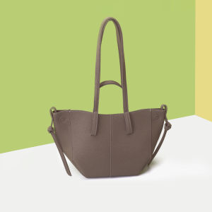 AE European and American vintage winged tote bag for women 2026 New large-capacity commuter shoulder bag a export item