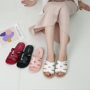 [Free Shipping] Thick-Soled Platform Slippers For Women Fashionable New Summer Sandals For Indoor And Outdoor Wear