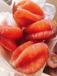 1kg Hồng Treo Gió Dẻo Mềm Ngọt Thanh