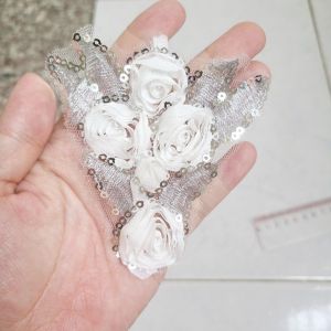 Hình kim sa may lên áo trang trí
