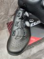 Giày can đạp xe dòng Road 2 khóa vặn đế carbon Side Bike SD-020 màu đen - SPORTS WORLD. 
