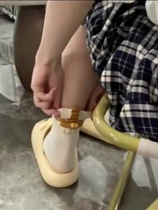 ถุงเท้าแมวน่ารักพร้อมลูกบอล ถุงเท้าผ้าฝ้ายนุ่มระบายอากาศในฤดูร้อน ถุงเท้าผ้าฝ้ายตลก ถุงเท้ากลางสำหรับผู้หญิง ถุงเท้ากีฬาแปลกใหม่