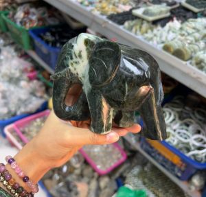 ช้างหยกเจไดต์ ขนาด5นิ้ว สูง 3.8นิ้ว ป้องกันสิ่งชั่วร้าย