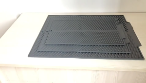Heat Resistant Silicone Sink Mat for Water Draining Fruits and Drying Pad Slip Resistant Dishes Drainer