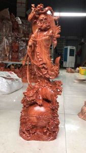 Tượng Đạt ma sư tổ cưỡi nghê phong thủy gỗ hương kt 60/20/12