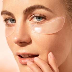 APRICOT แผ่นแปะใต้ตา ซิลิโคนบำรุงผิว พร้อมไฮยาลูรอน ใช้ซ้ำได้ EYE PADS WITH HYALURON