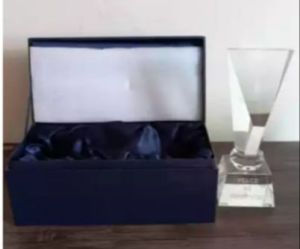 Gambar Rohani Wajah Tuhan Yesus Kristen Katolik Pajangan Meja Kristal Laser