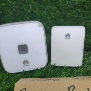 Perangkat Pengulang Sinyal Nirkabel Huawei WS322 & WS331C